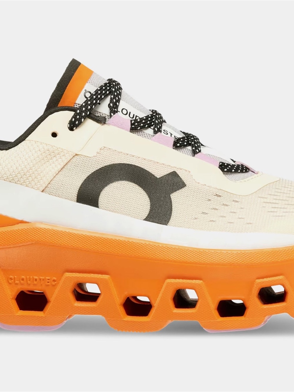 On Running Women's 11 Sneaker - Cloudmonster in Turmeric/Fawn - FANTASTIC COND.